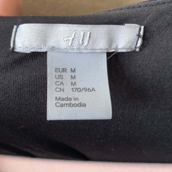 H&M sheered bodycon dress - Picture 2 of 4